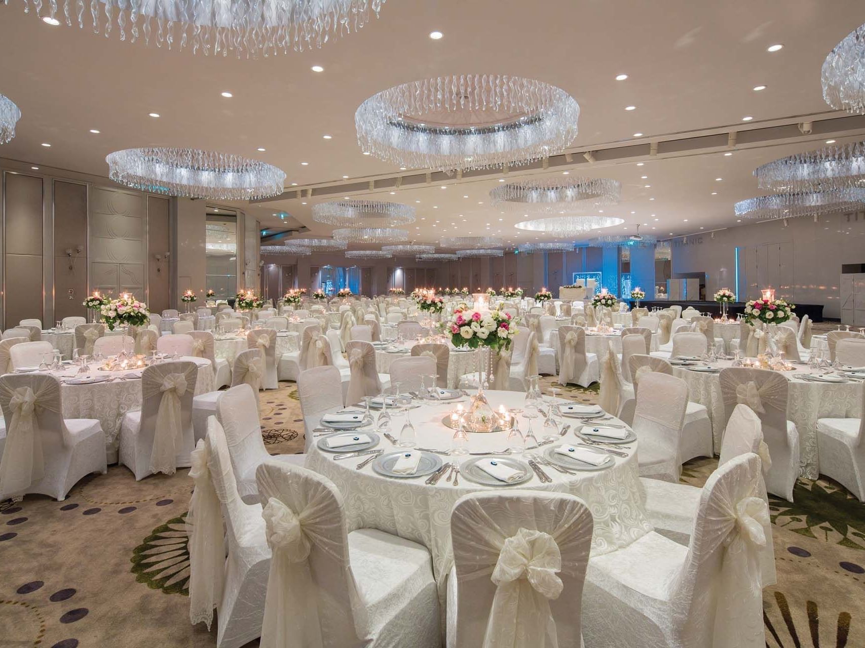 titanic-beach-lara-pacific-meeting-hall-3_standard